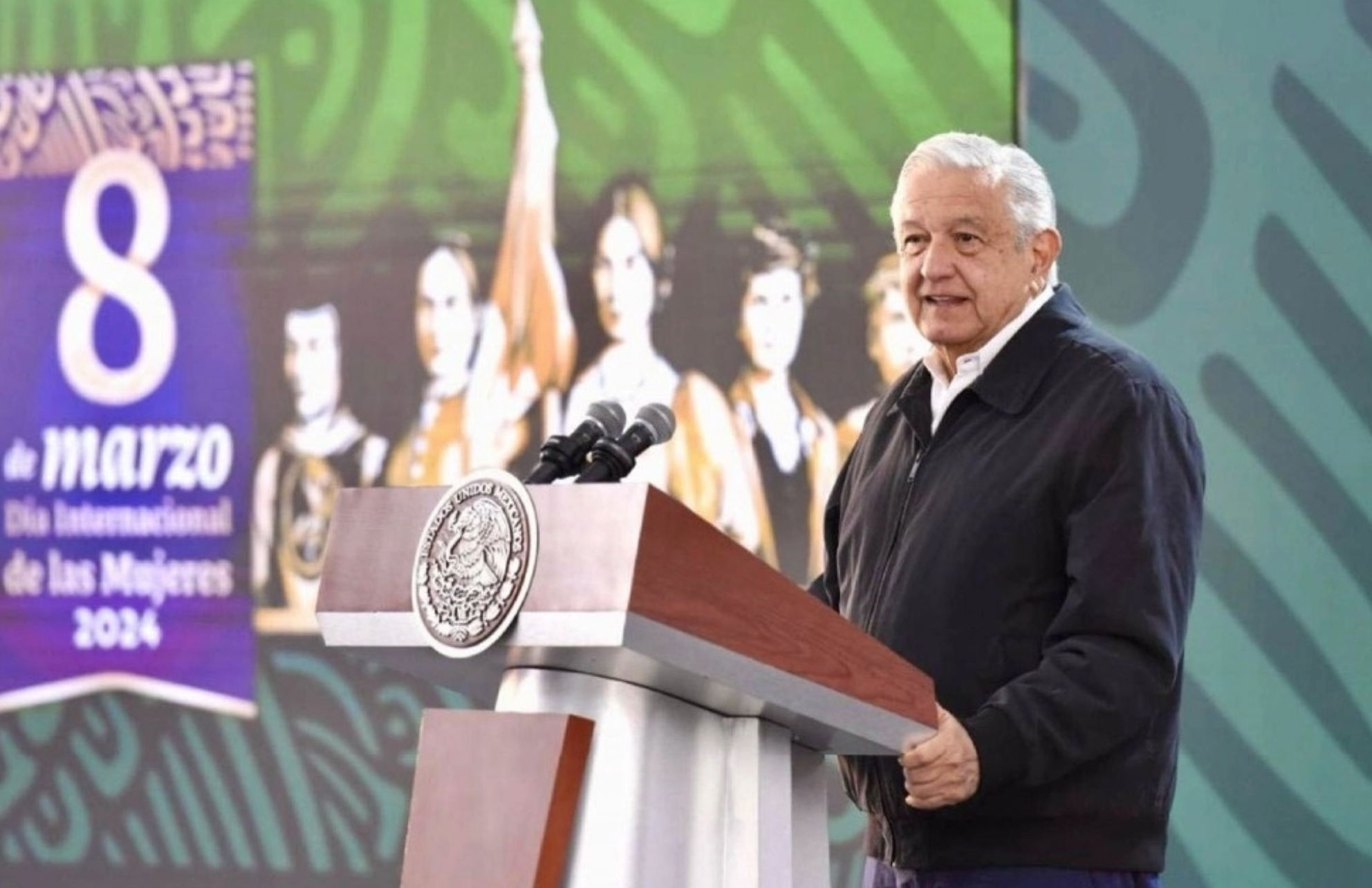 López Obrador lamenta el asesinato de un normalista de Ayoztinapa